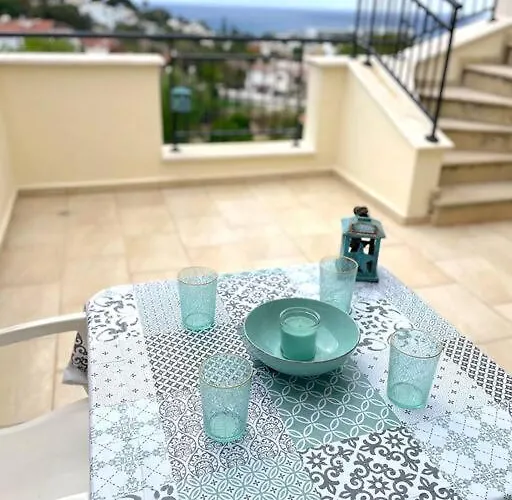 Lejlighed Roof Terrace Heaven With Sea View Klorakas